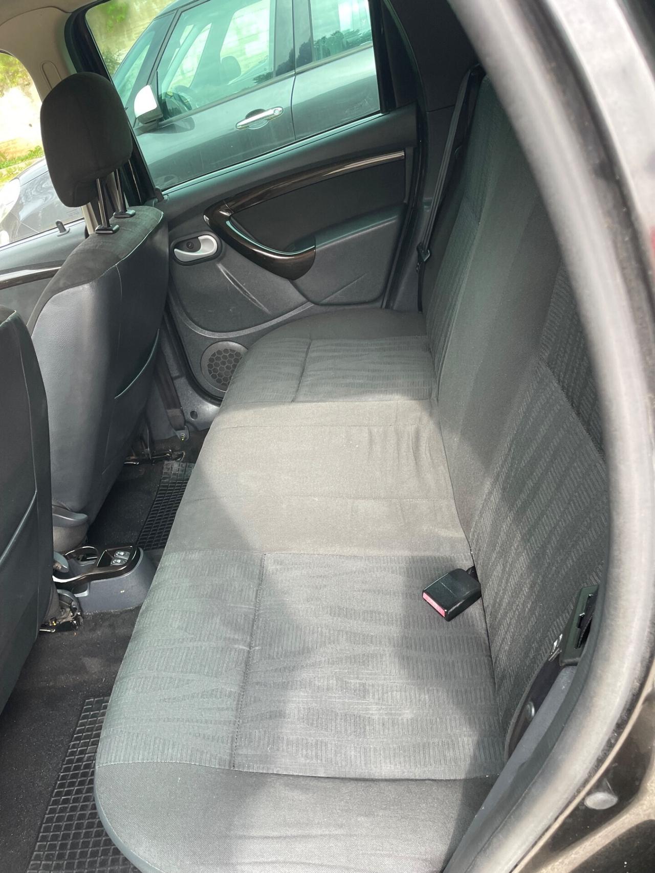 Dacia Duster 1.5 dCi 110CV 4x4 Lauréate