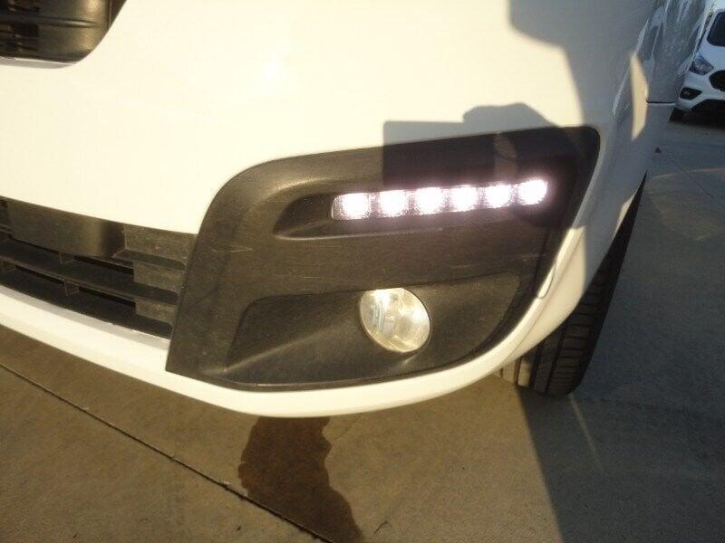 Peugeot Partner Partner Tepee BlueHDi 100 4x4 Active Traction Control