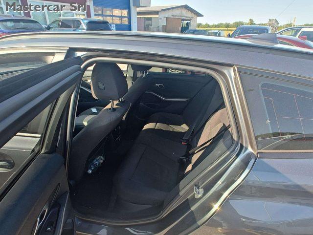 BMW 318 Serie 3 G21 2019 Touring 318d Touring Sport auto
