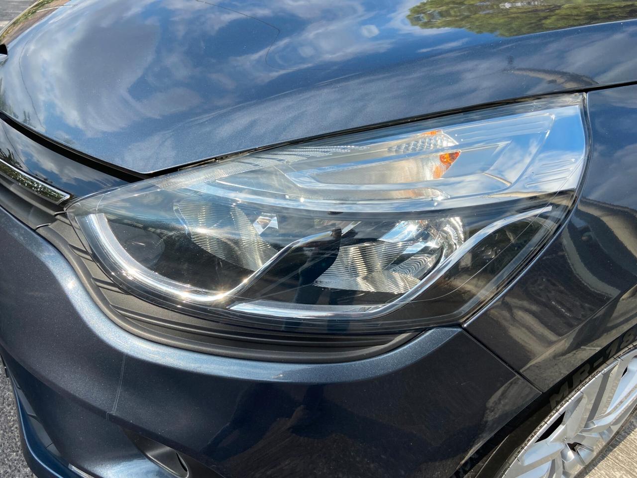Renault Clio dCi 8V 75 CV