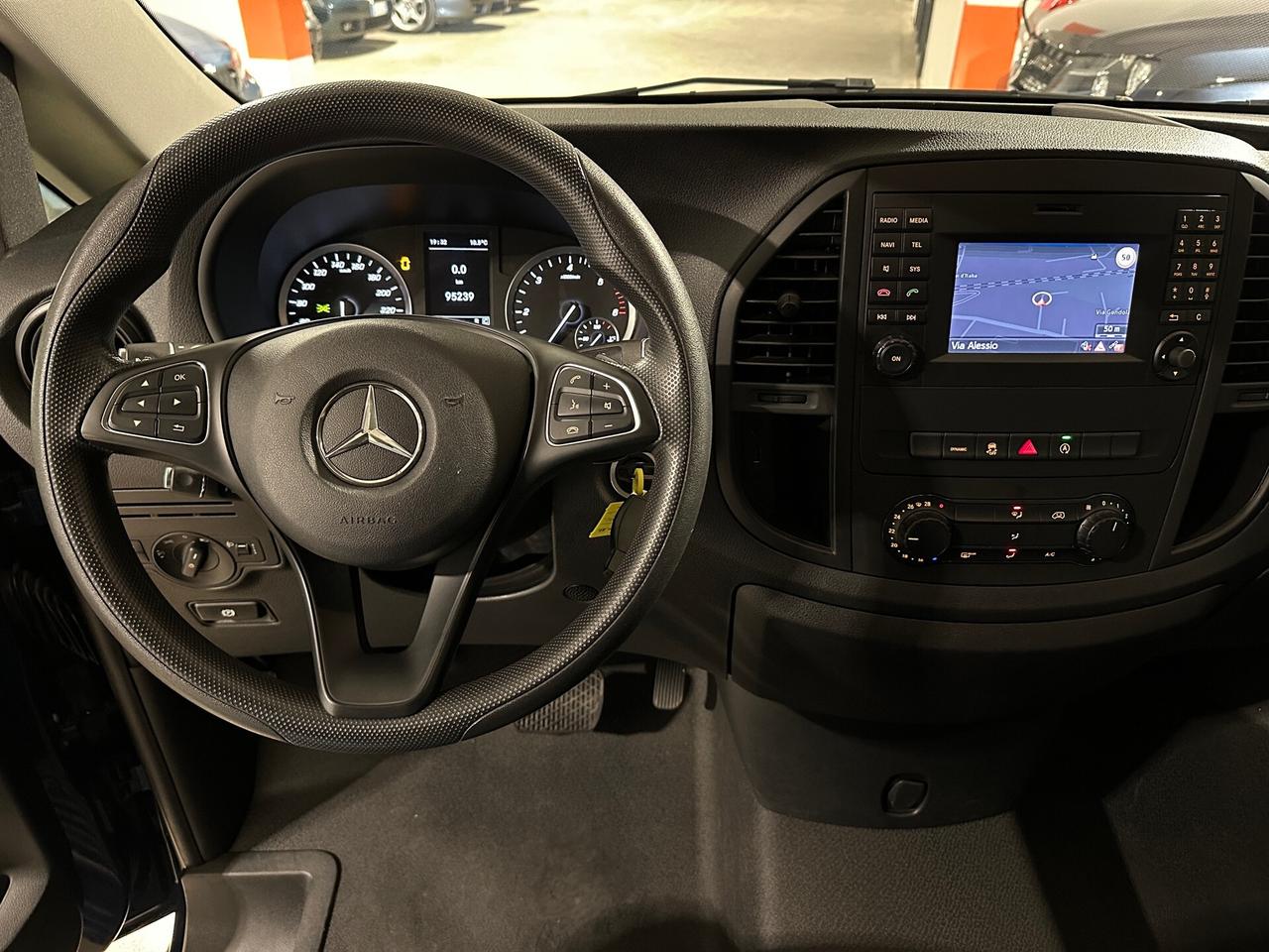 Mercedes-Benz Vito Tourer Extralong 8 POSTI - CRUISE - AUTOMATICO