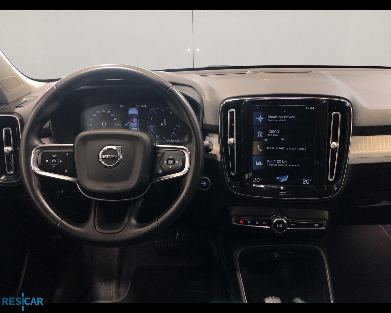 VOLVO XC40 1.5 t3 Momentum Pro 163cv auto my21