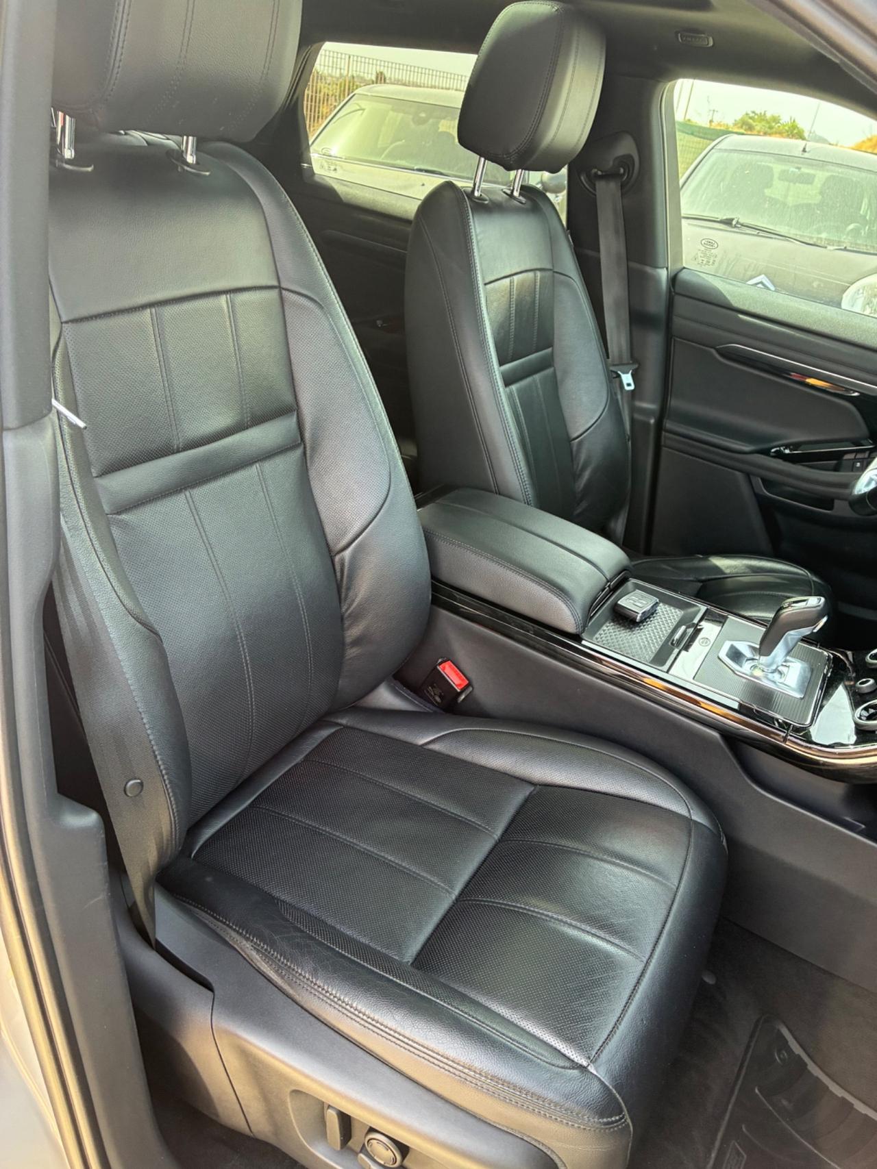 Land Rover Range Evoque 2.0D 14 240 CV AWD AUTO R-DYNAMIC HSE (177 KW)