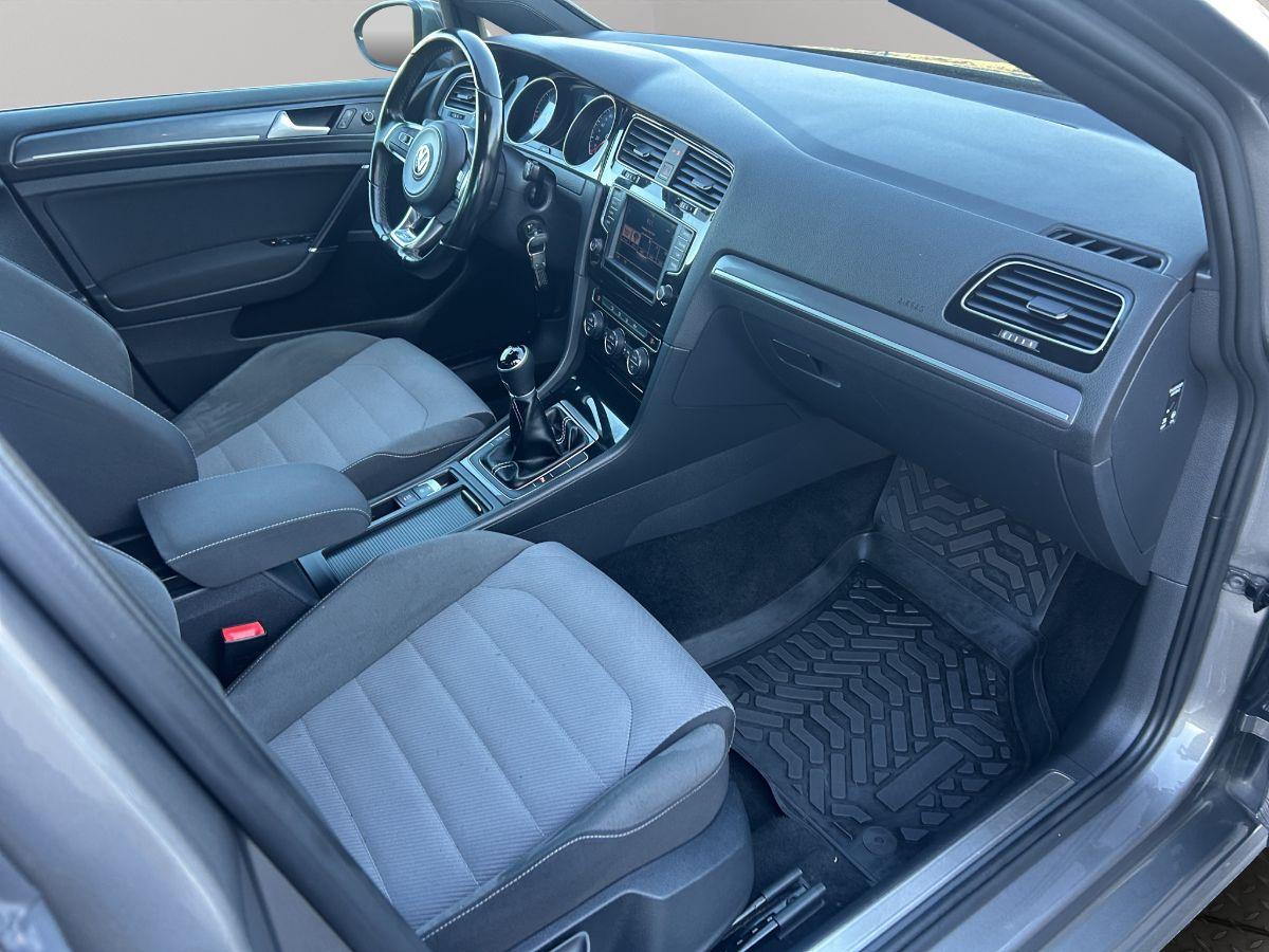 VOLKSWAGEN - Golf - 1.6 TDI 110 CV 5p. R LINE