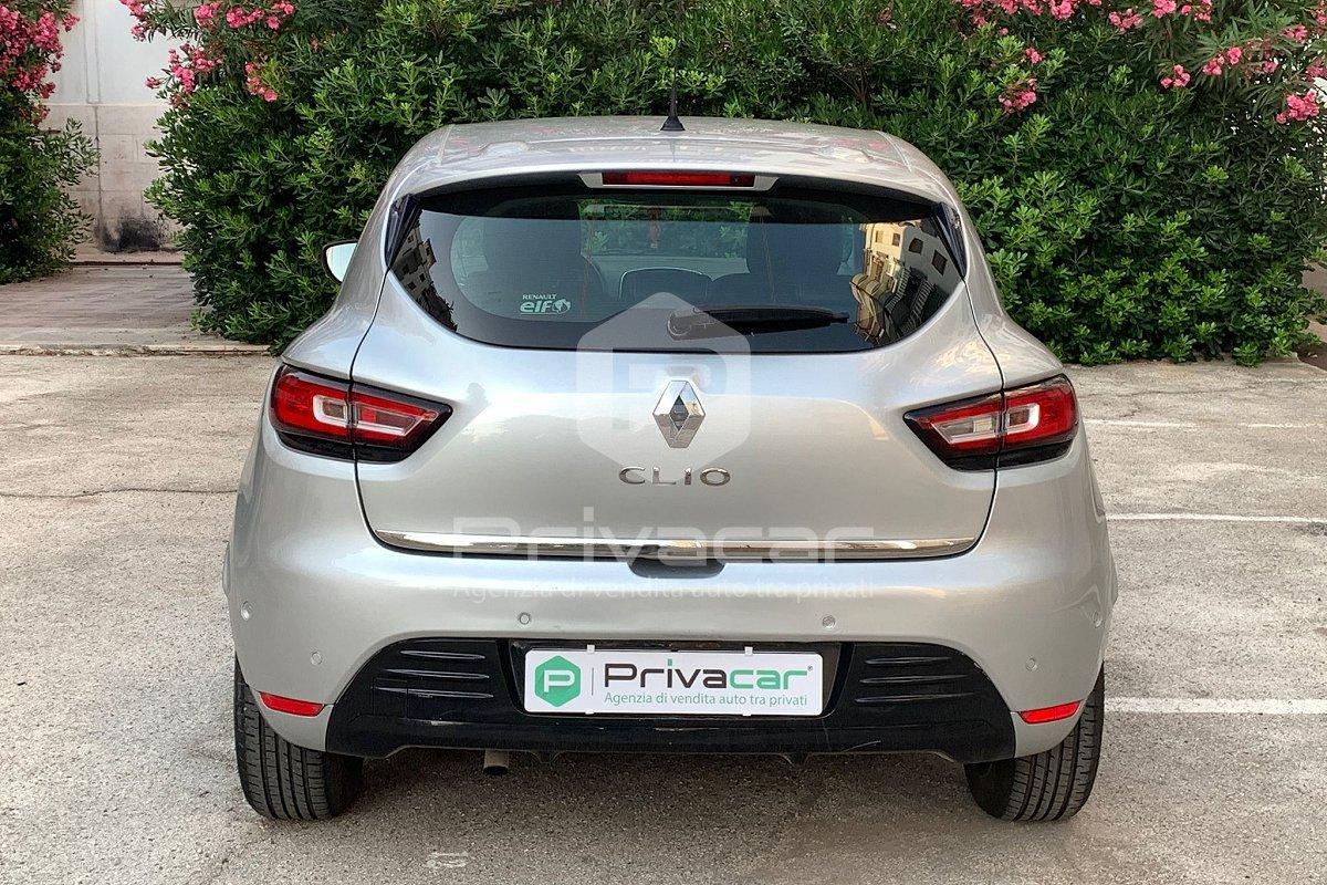 RENAULT Clio TCe 12V 90 CV 5 porte Moschino Intens