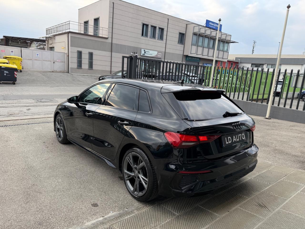 Audi A3 Sedan 35 TDI S tronic line edition