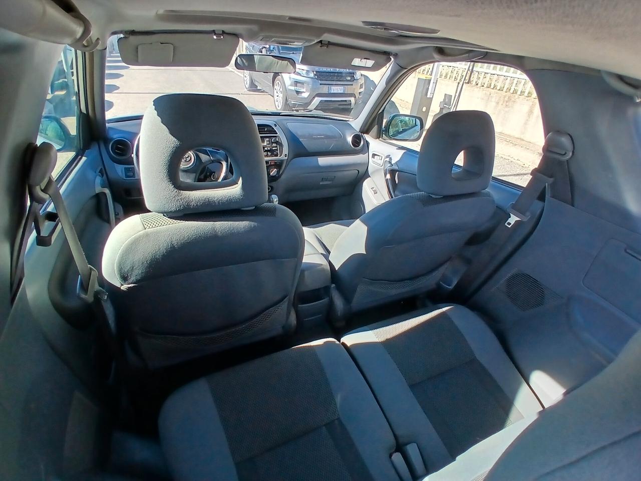Toyota RAV4 2.0 Tdi D-4D cat 3P Sol