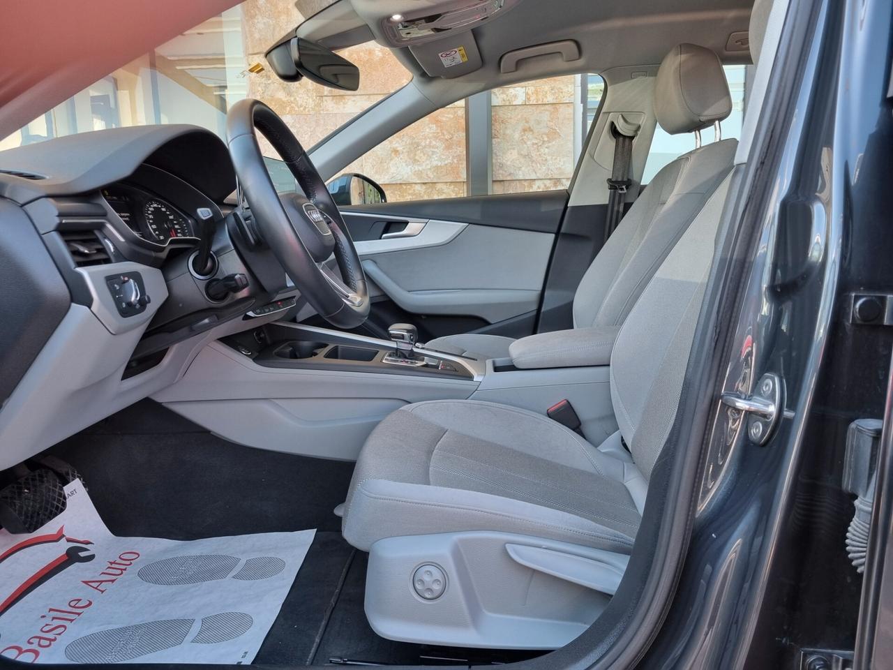 Audi A4 V Avant 30 2.0 tdi mhev 136cv s-tronic