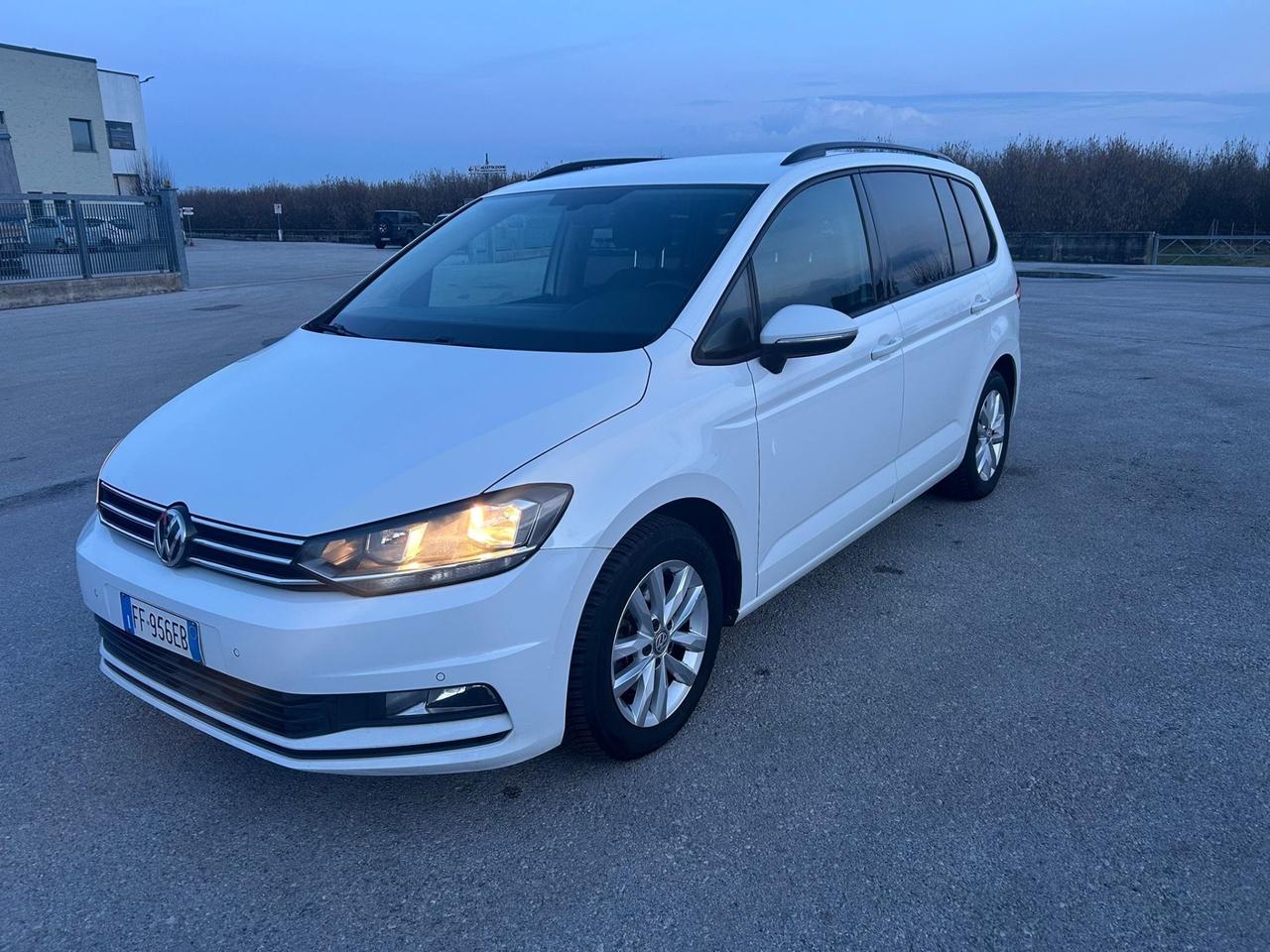 Volkswagen Touran 1.6 TDI Trendline BlueMotion Technology