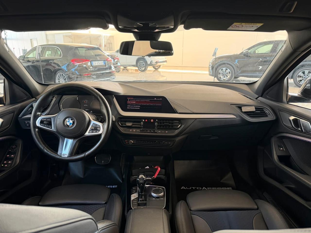 Bmw 118 118d 5p. Msport