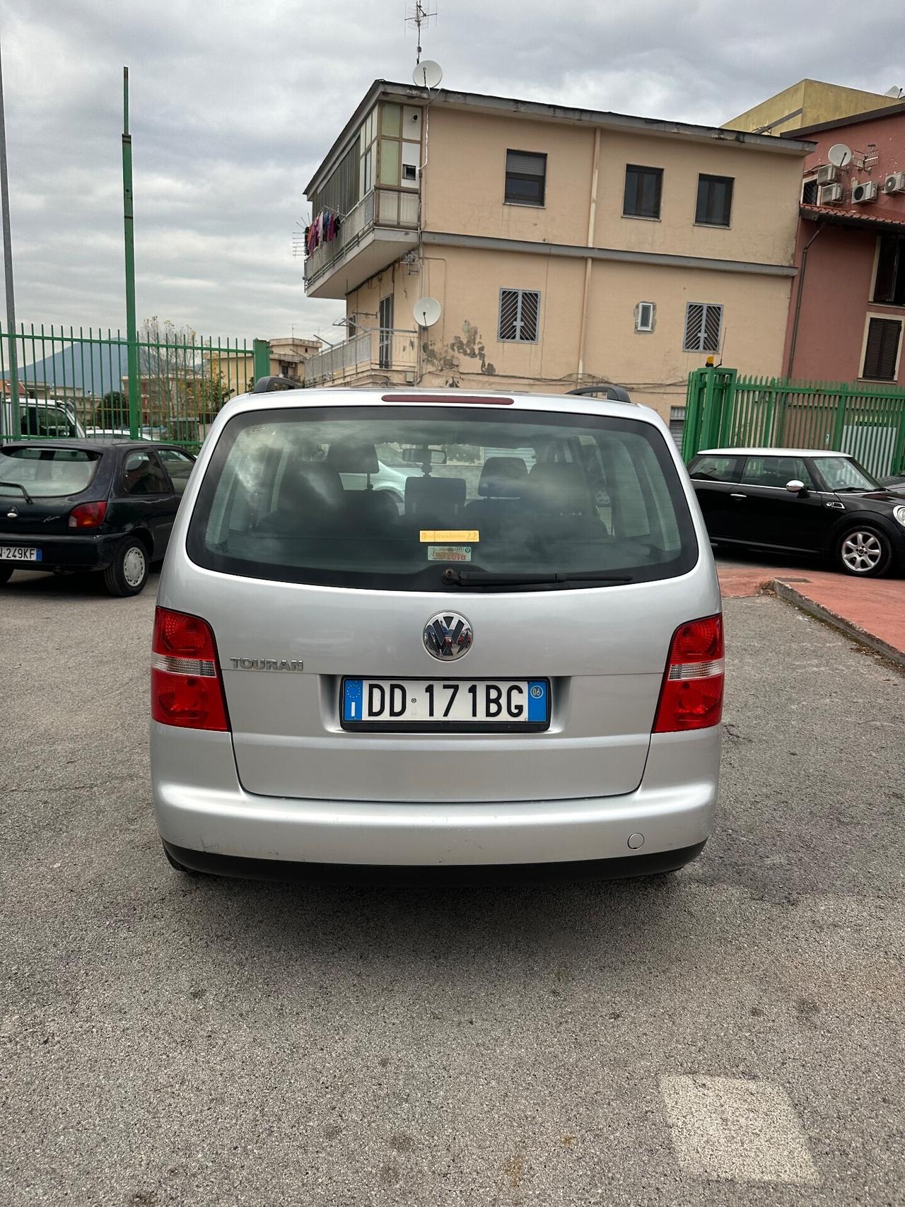 Volkswagen Touran 1.6 Trendline Bifuel G