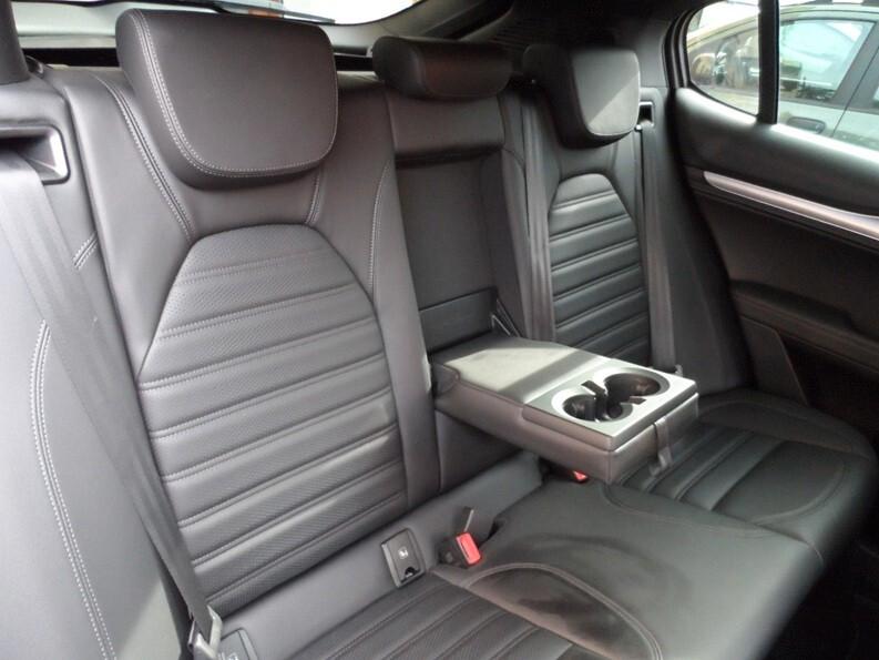 Alfa Romeo Stelvio 2.2 Turbodiesel 210 CV Q4 Veloce