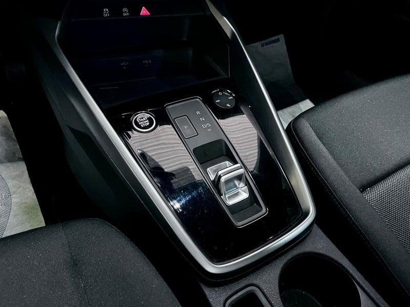 Audi A3 SPB 30 g-tron S tronic Business Advanced
