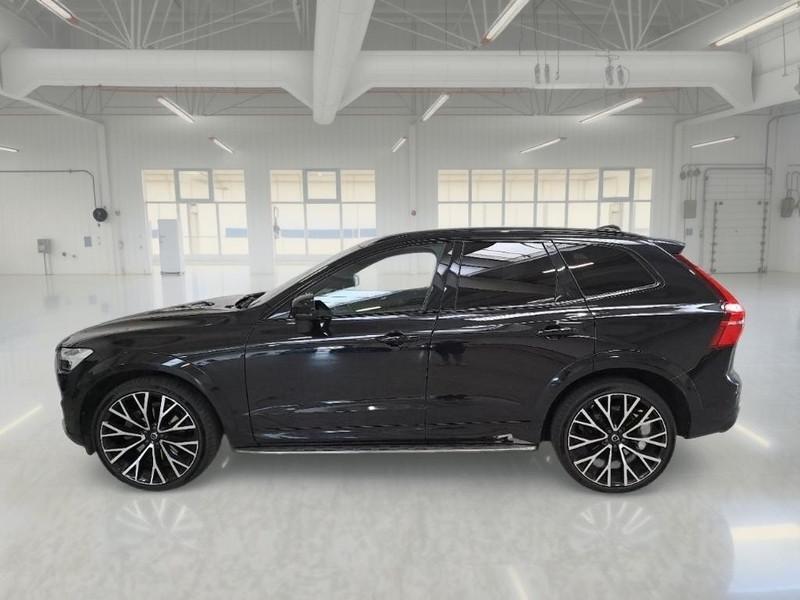 VOLVO XC60 B4 D AUTOMATICO R-DESIGN SUV
