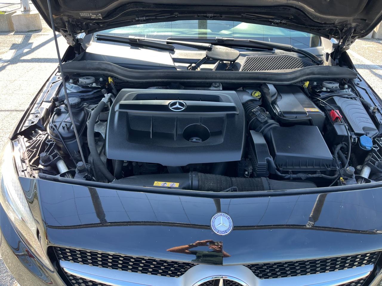 Mercedes-benz A 180 d Premium