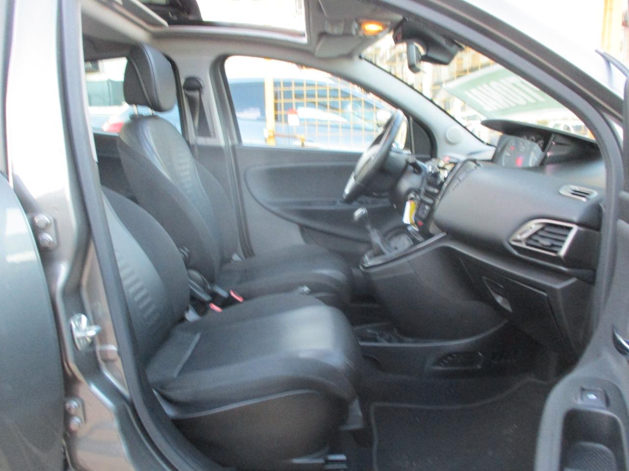 Lancia Ypsilon 1.3 MJT STRAFULL (TETTO APRIBILE)