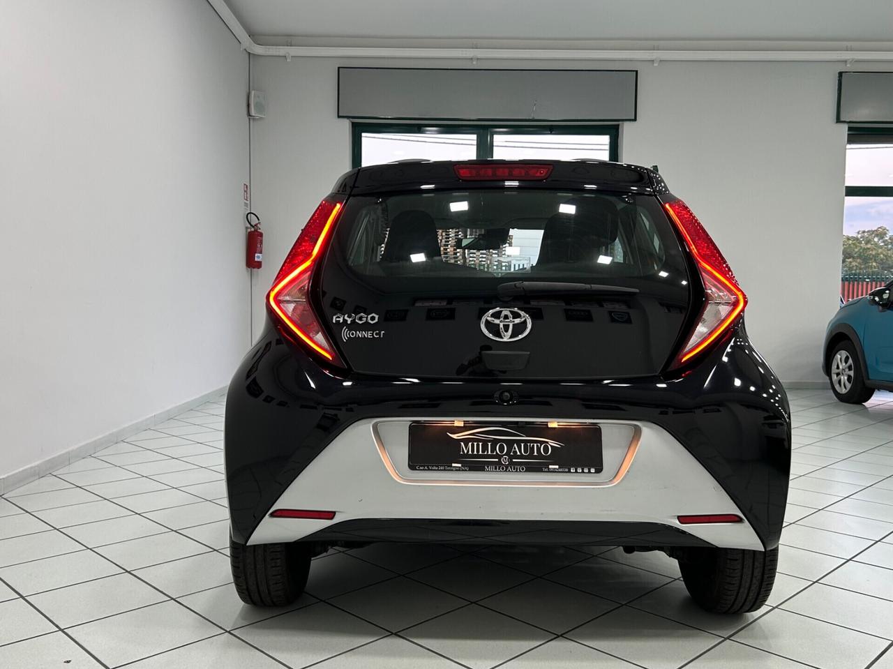 Toyota Aygo 1.0 VVT-i 72CV 5 porte x-play 29.000KM