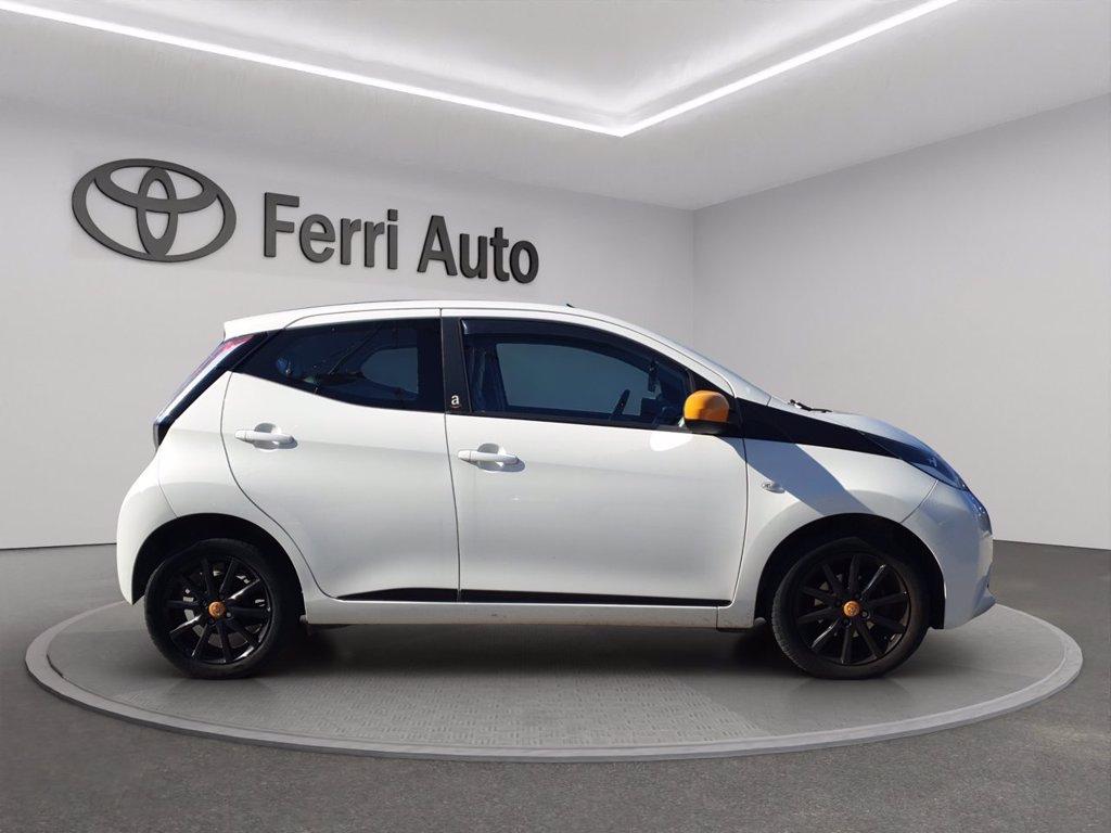 TOYOTA Aygo 5p 1.0 x-play my15 del 2015
