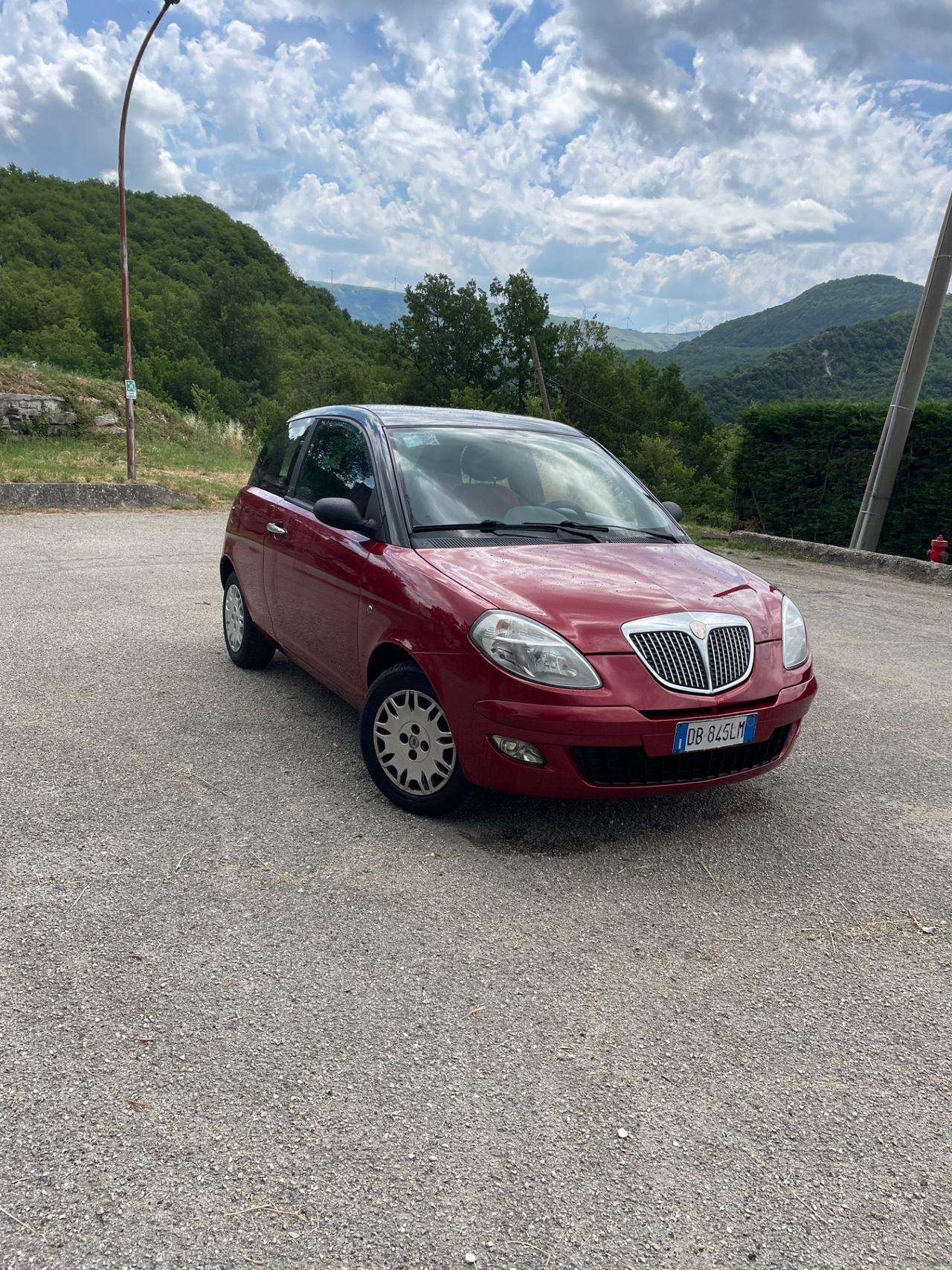 Lancia Ypsilon 1.2 Oro 100