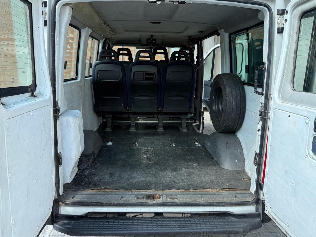 Iveco Ecodaily 35S14V 2.3 Hpt PC-TN Midivan