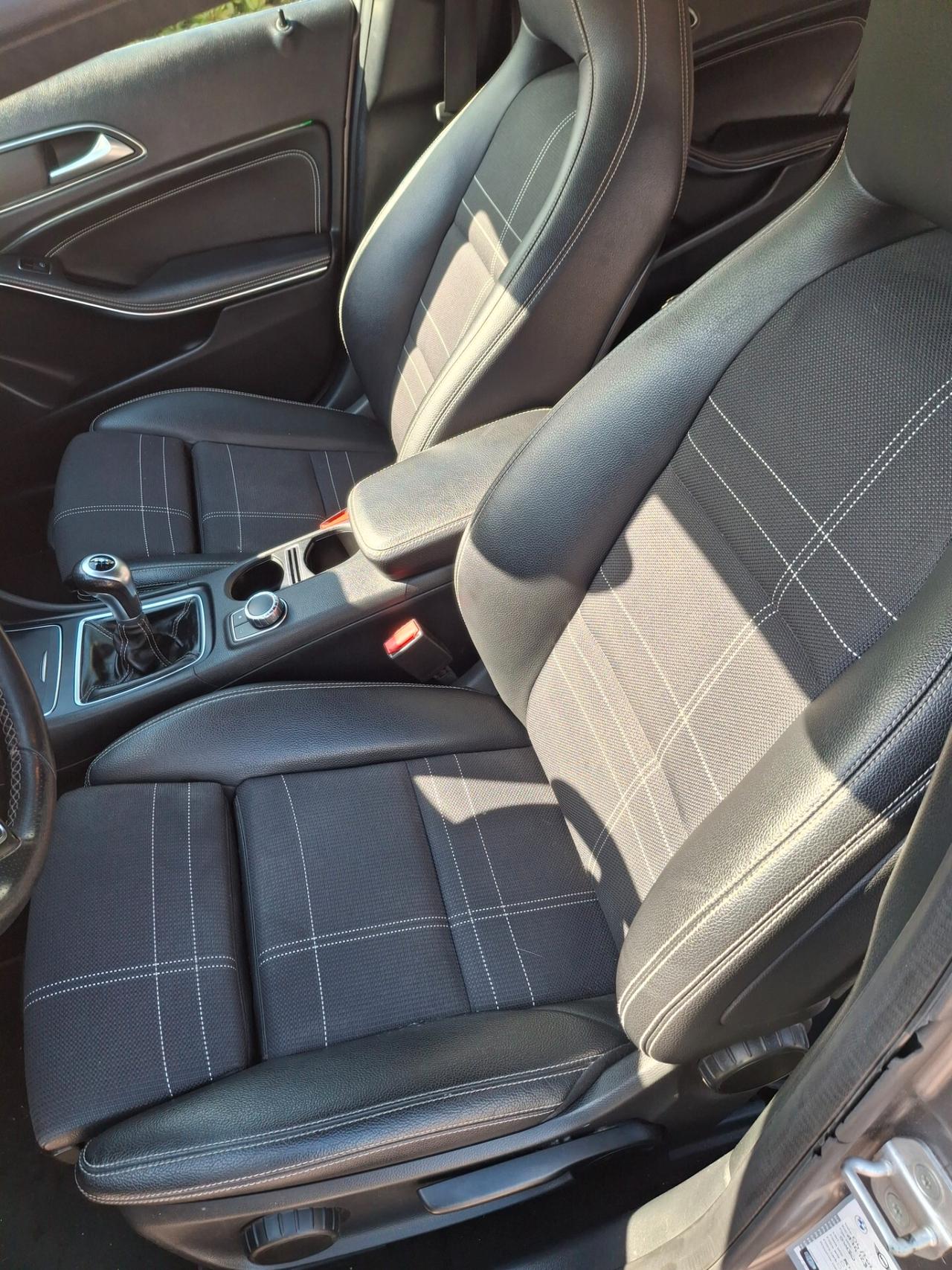 Mercedes-benz A 200 d Premium