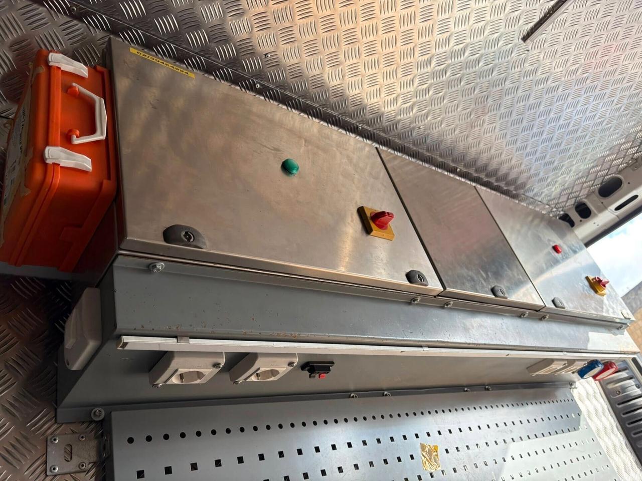 Fiat Ducato maxi 180cv officina mobile inverter 1200w