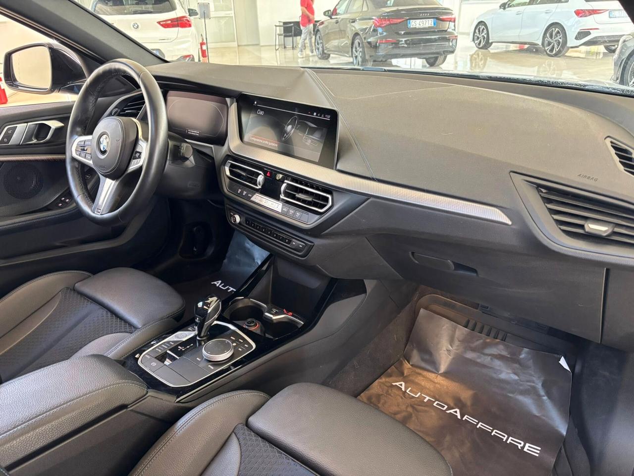 Bmw 116 116d 5p. Msport