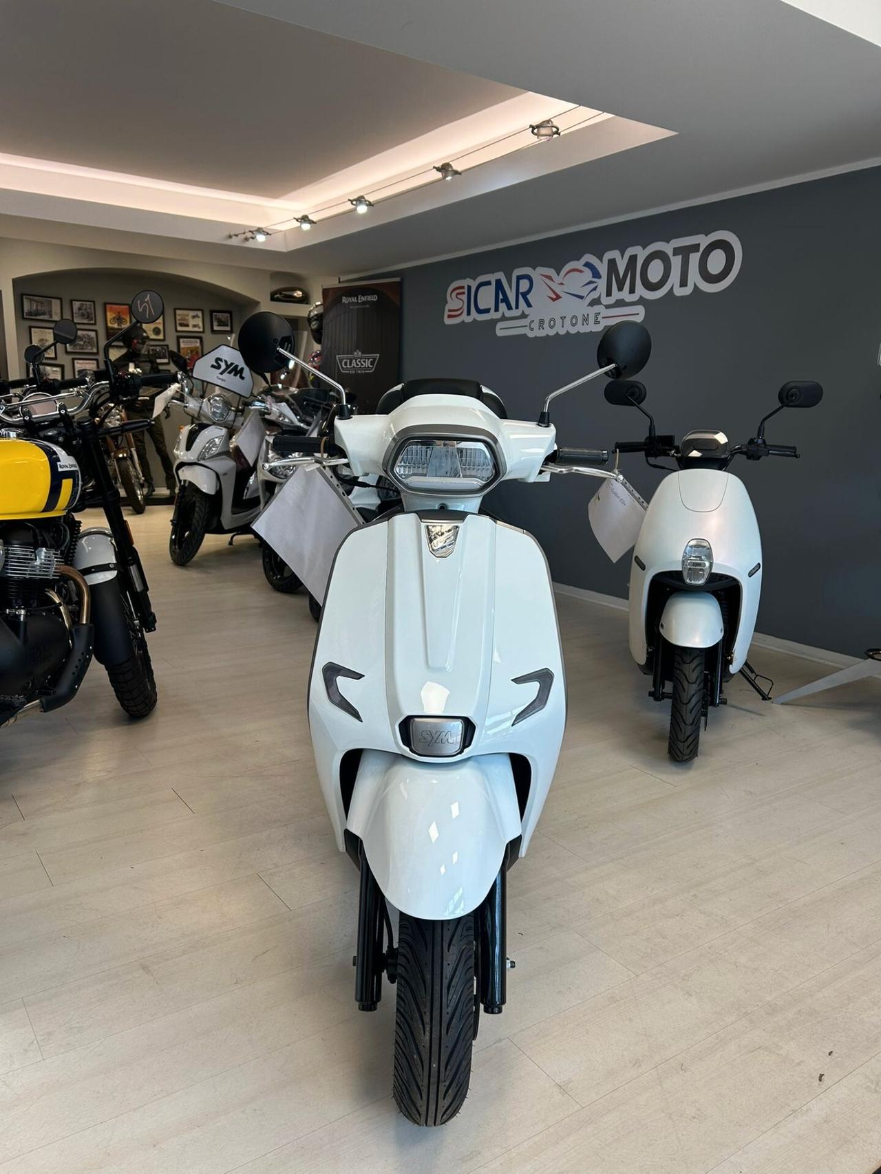 SYM FUGUE 125 SCOOTER