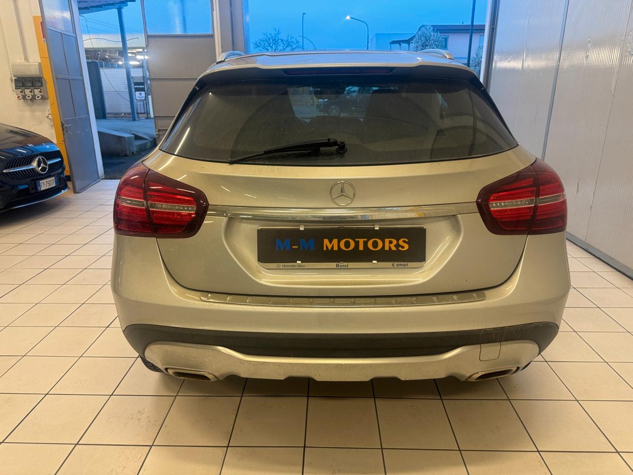 Mercedes-Benz GLA 180 180 d Sport auto UNICO PROPRIETARIO