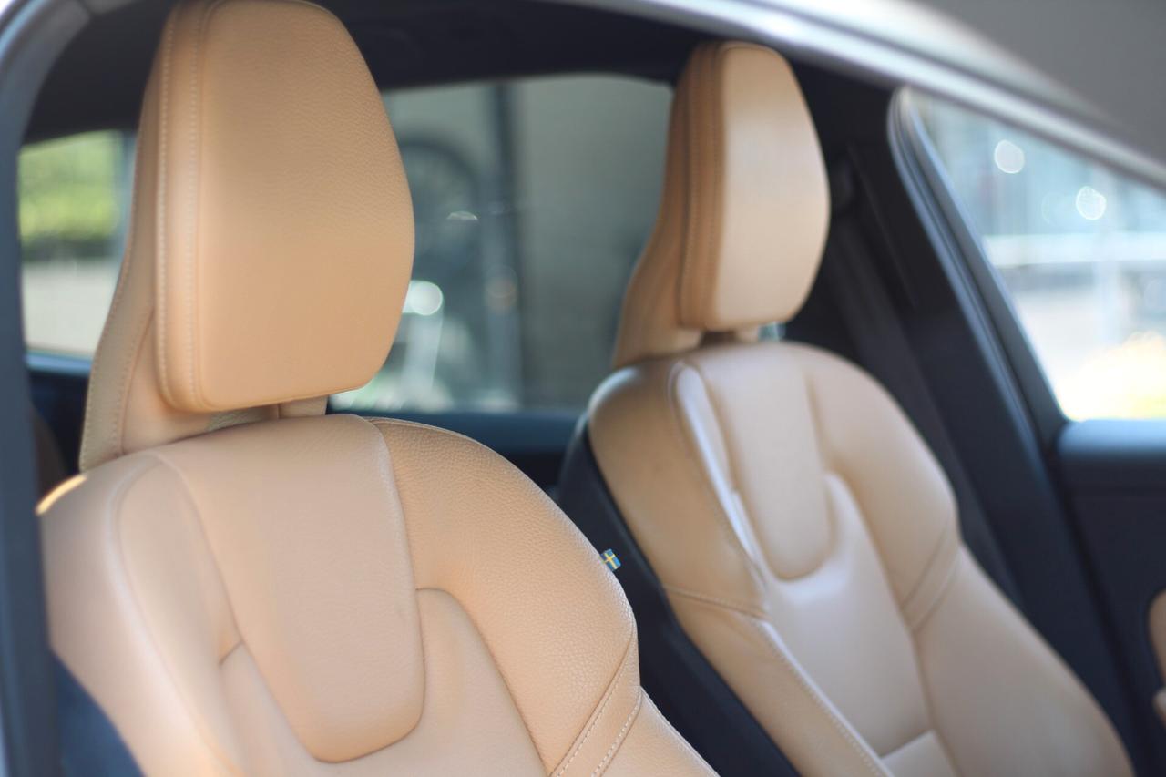 Volvo XC 60 XC60 D4 AWD Business