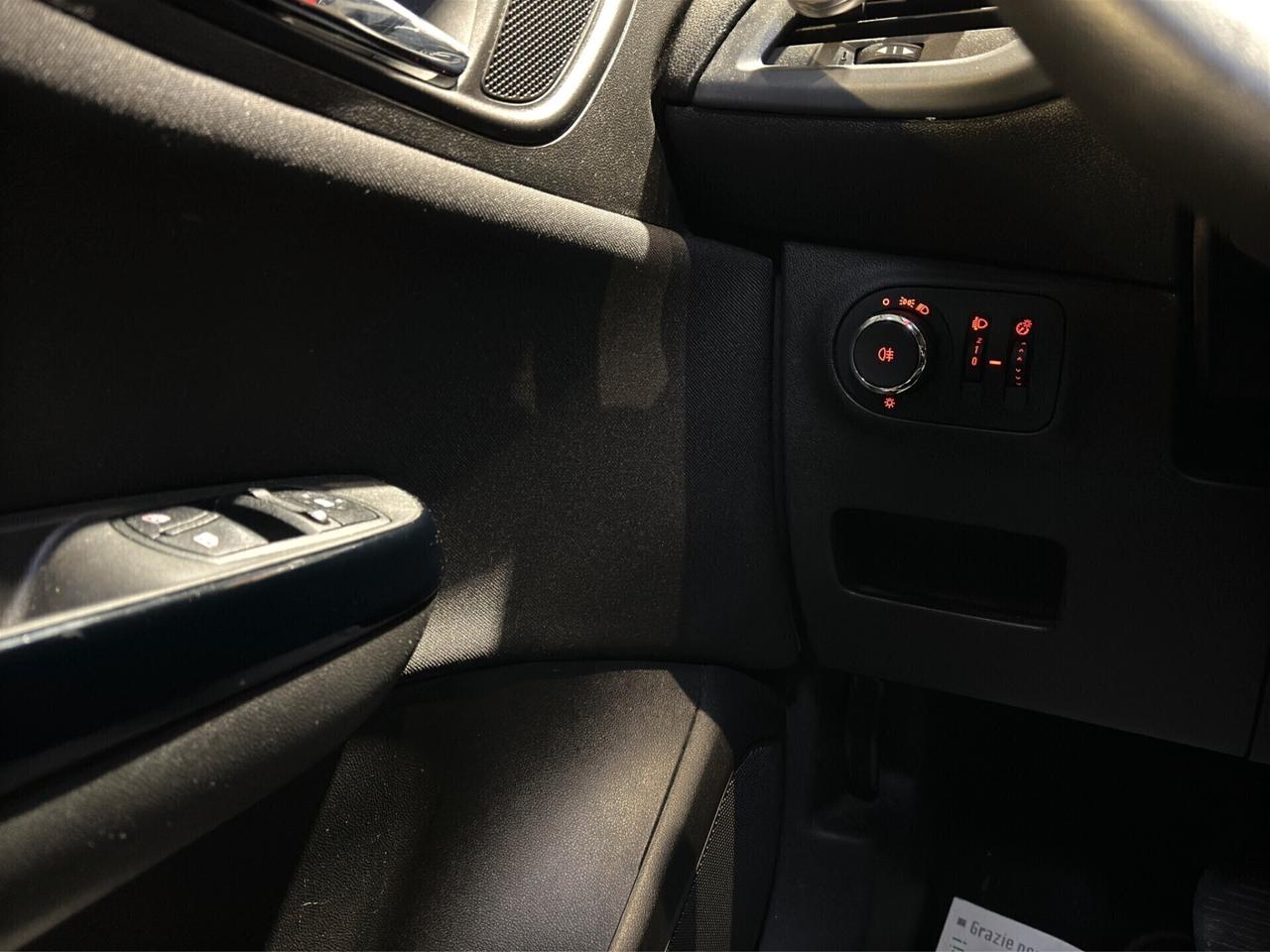 Opel Corsa 1.4 90CV GPL Tech 5 porte b-Color