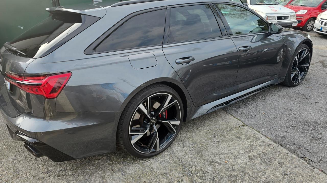 Audi A6 RS 6 Avant 4.0 TFSI V8 quattro tiptronic
