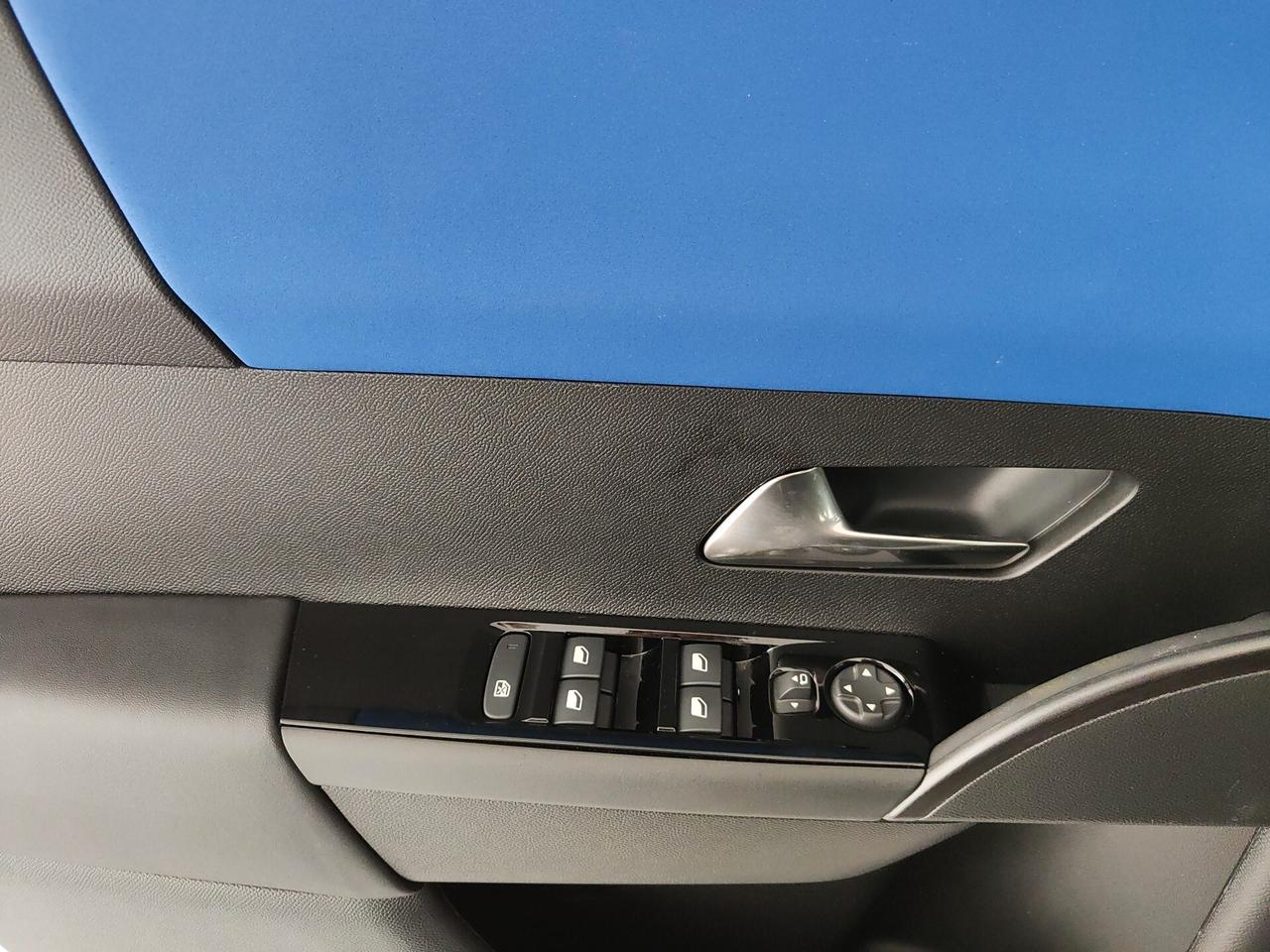 Lancia Ypsilon Hybrid e-DCT HF Line