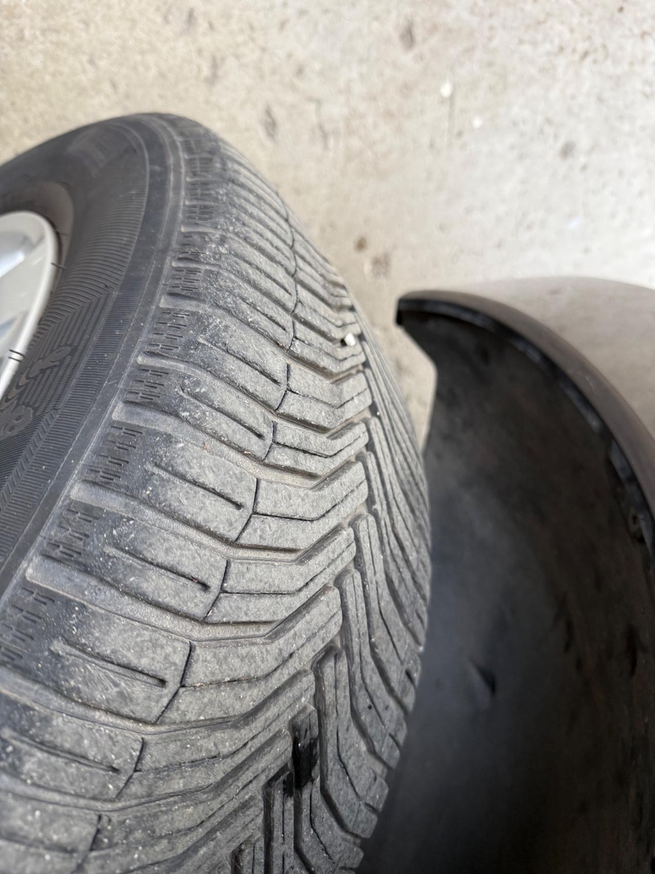 Peugeot 3008 1.6 e-HDi 112CV cambio robotizzato Stop&Start Allure