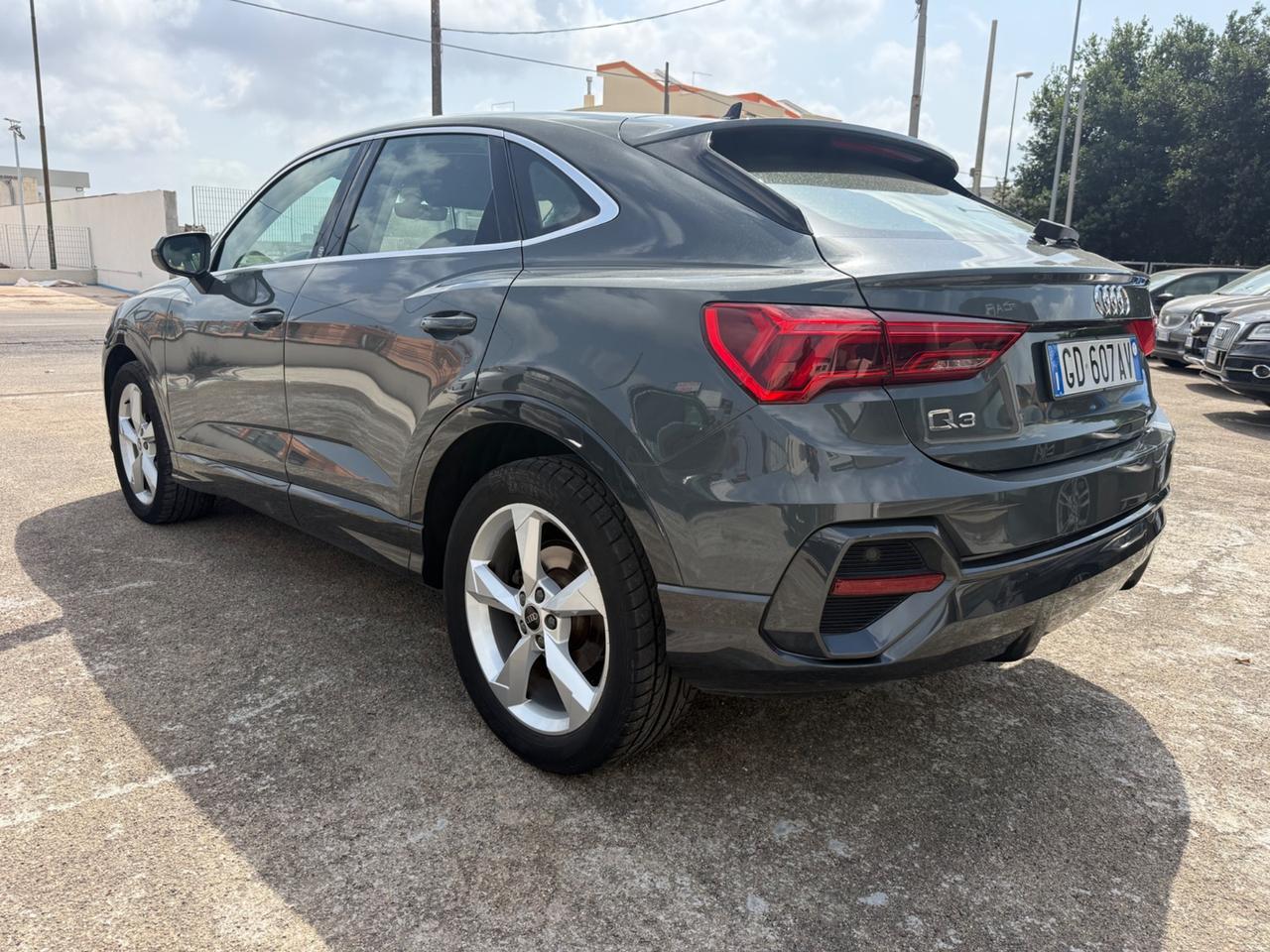 Audi Q3 35 TDI S tronic Business Advanced