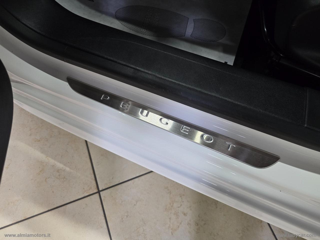 PEUGEOT 208 BlueHDi 100 S&S 5p. Signature