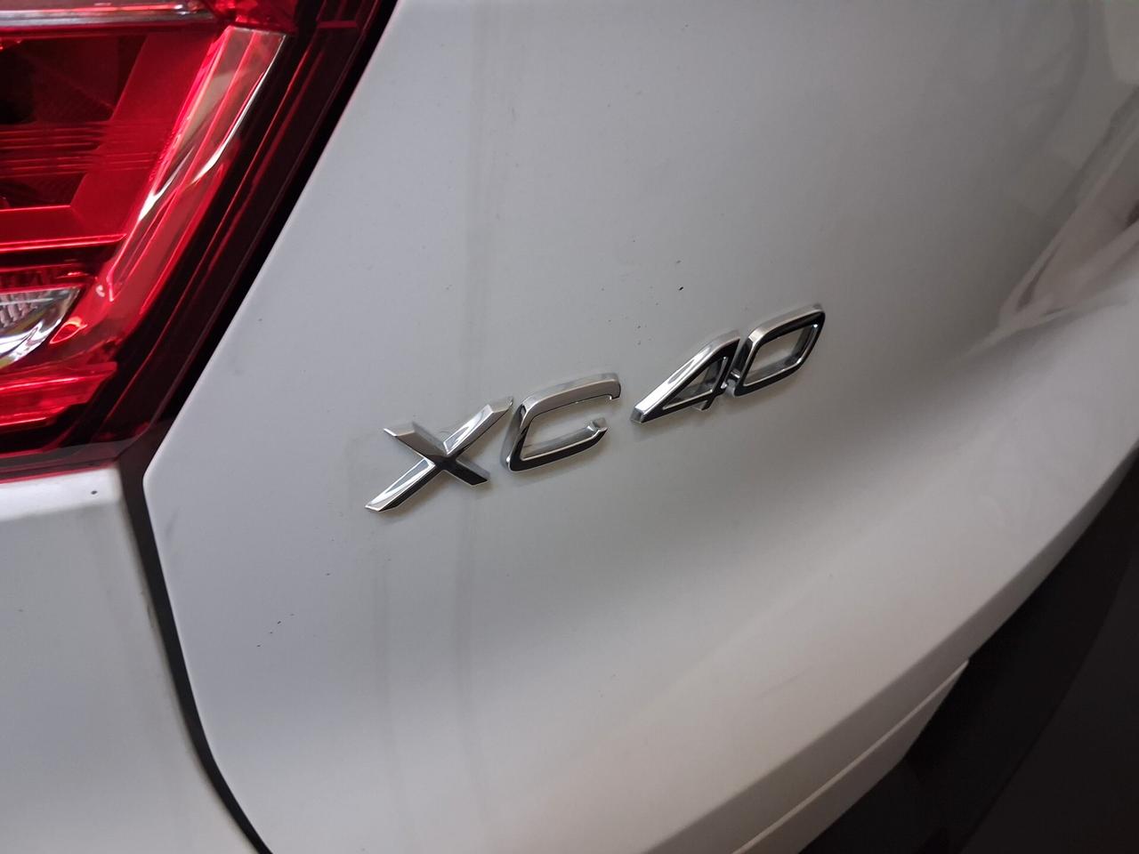 Volvo XC40 B3 automatico Essential