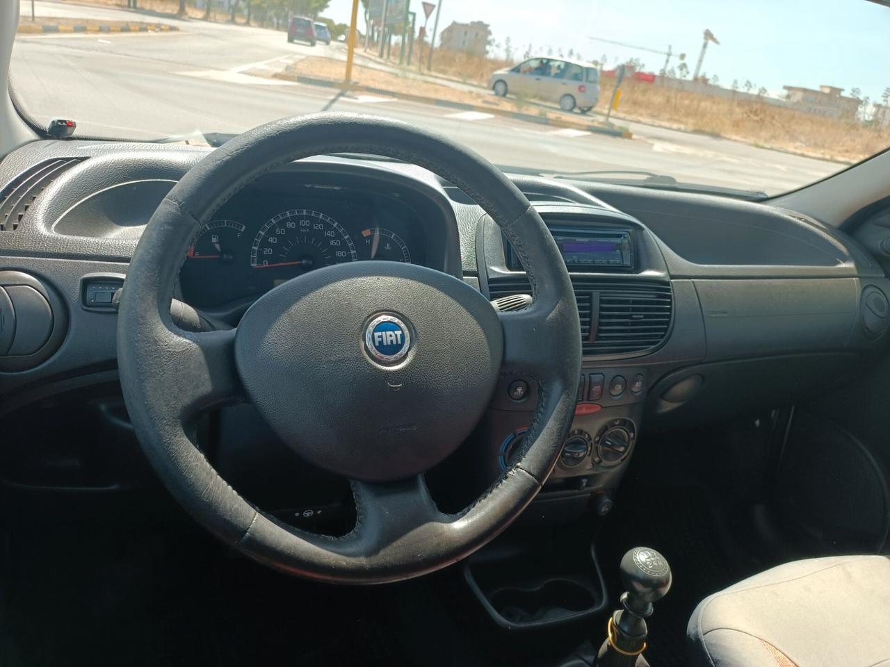 Fiat Punto 1.2 5 porte Active Natural Power