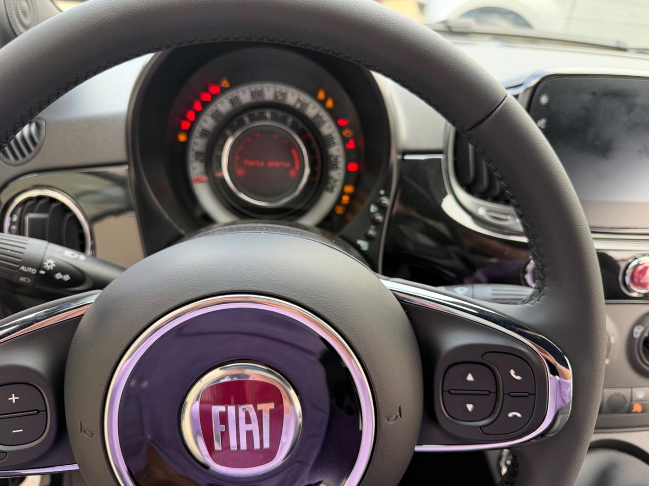 Fiat 500 1.0 Hybrid Dolcevita ok neopatentati