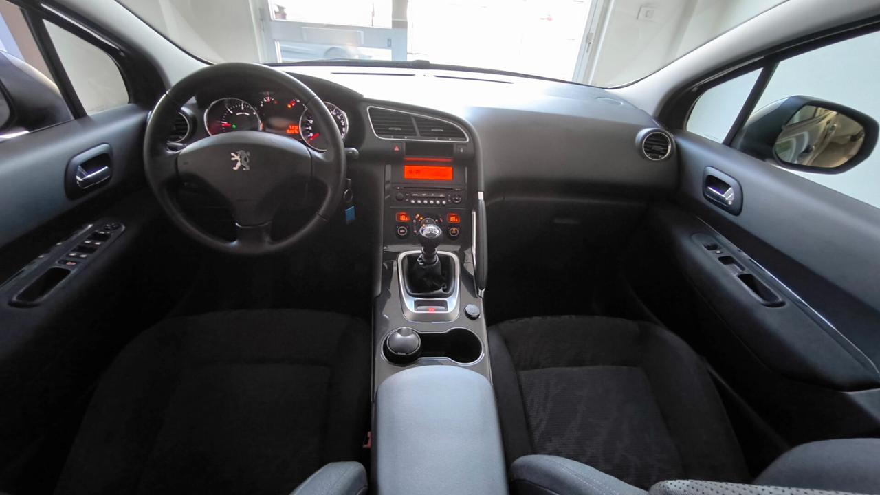 Peugeot 3008 1.6 HDi 110CV Premium