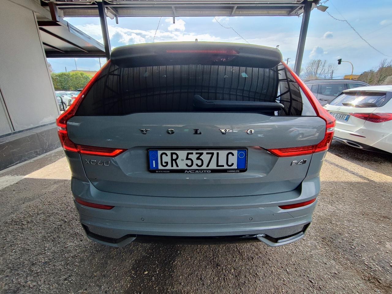 Volvo XC 60 XC60 B4 (d) AWD automatico Ultimate Dark