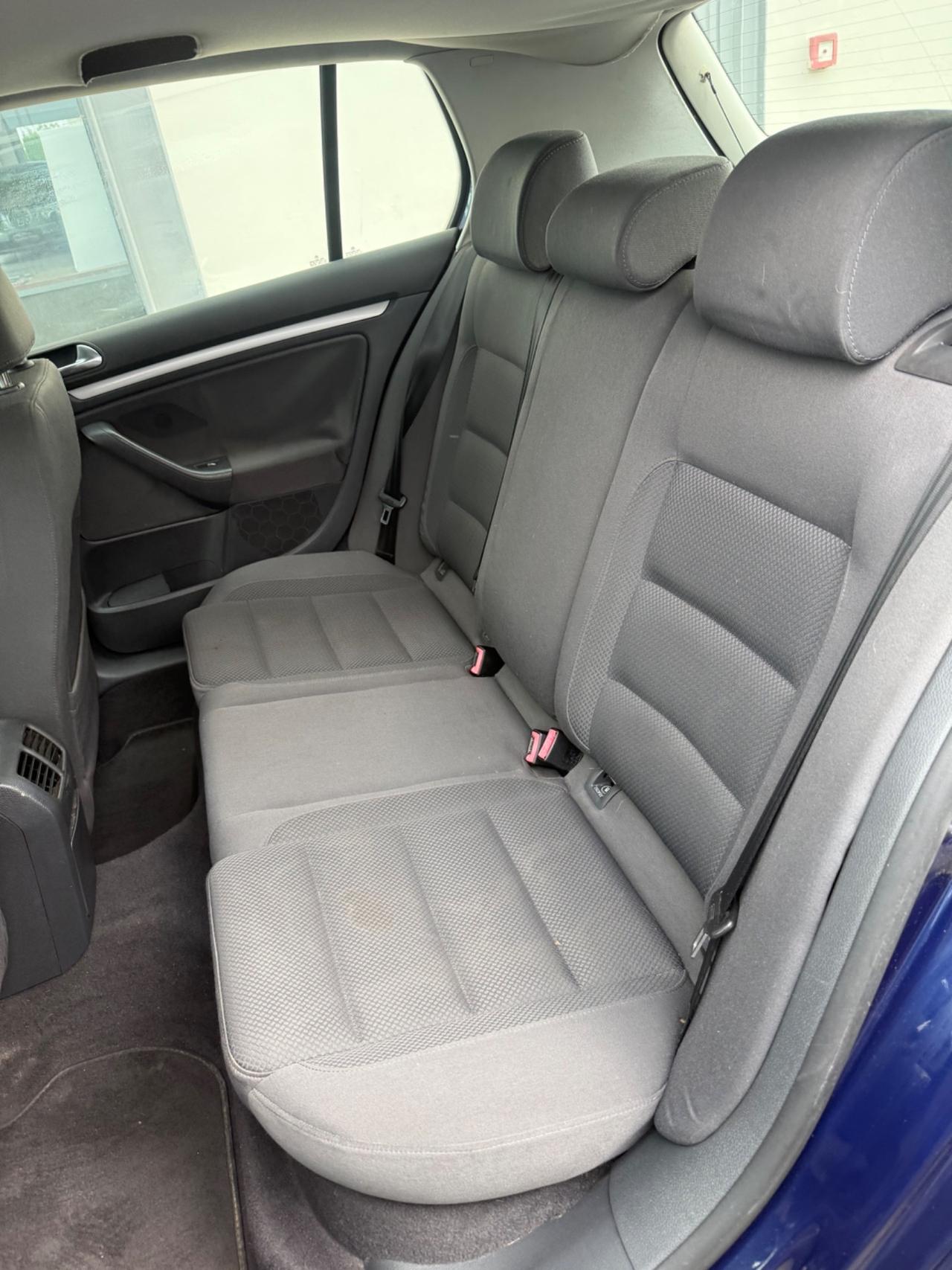 Volkswagen Golf 2.0 16V TDI 5p. Sportline