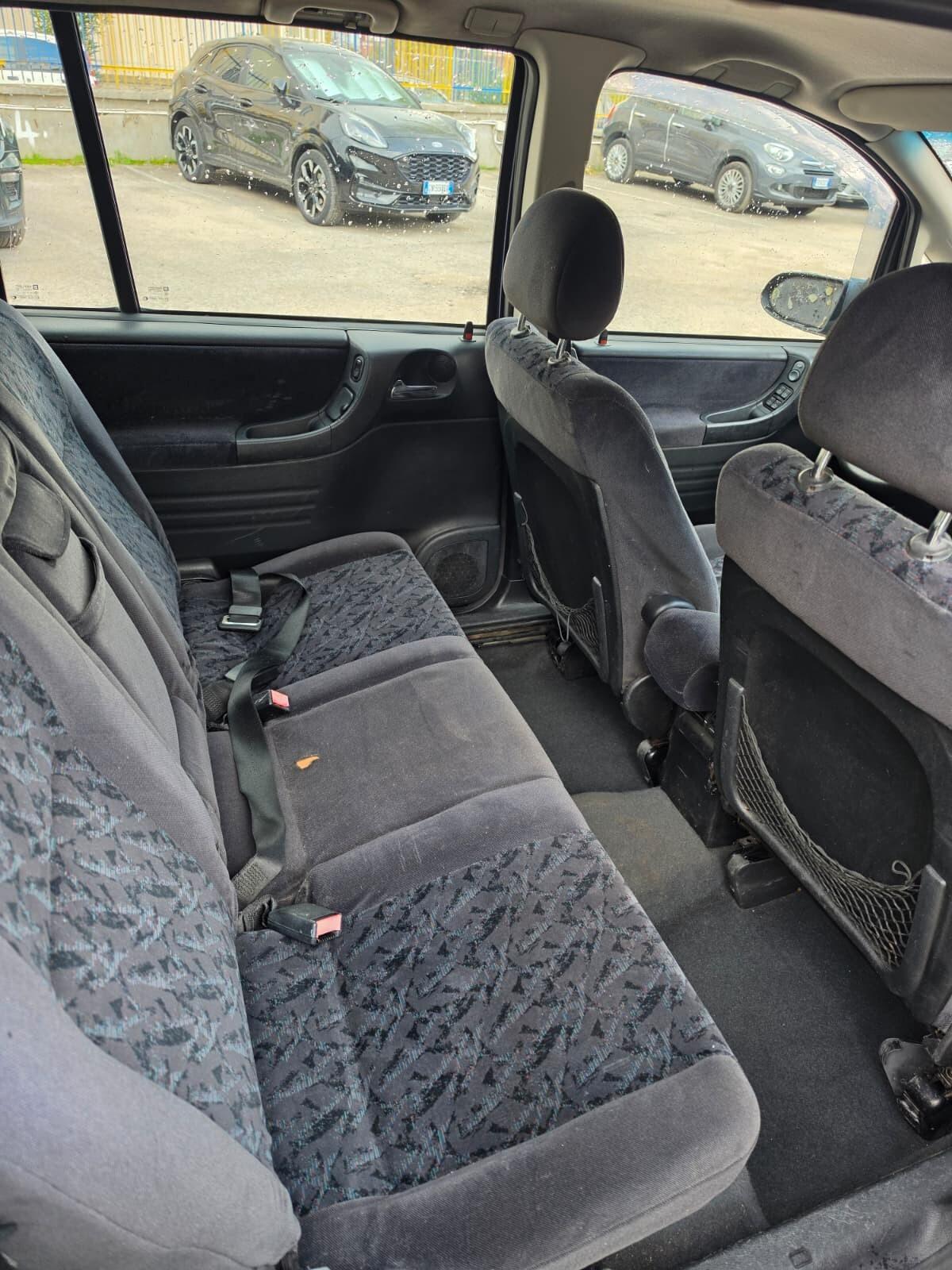 Opel Zafira 2.0 16V DTI cat Elegance 7 POSTI