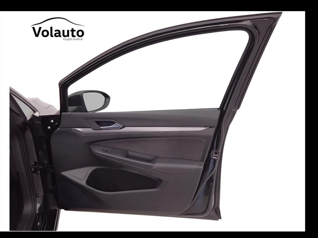 VOLKSWAGEN Golf VIII 2024 - Golf 2.0 tdi Style 150cv dsg