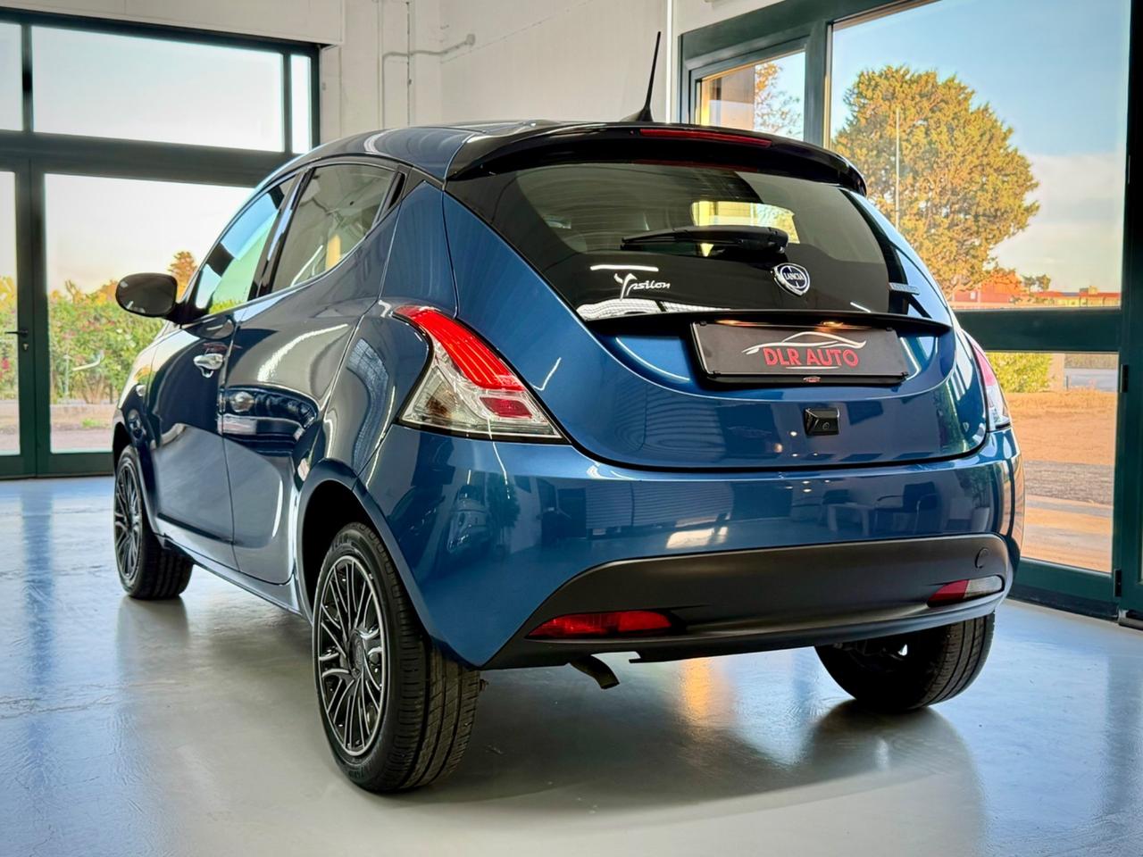 Lancia Ypsilon 1.0 FireFly 5 porte S&S Hybrid Gold