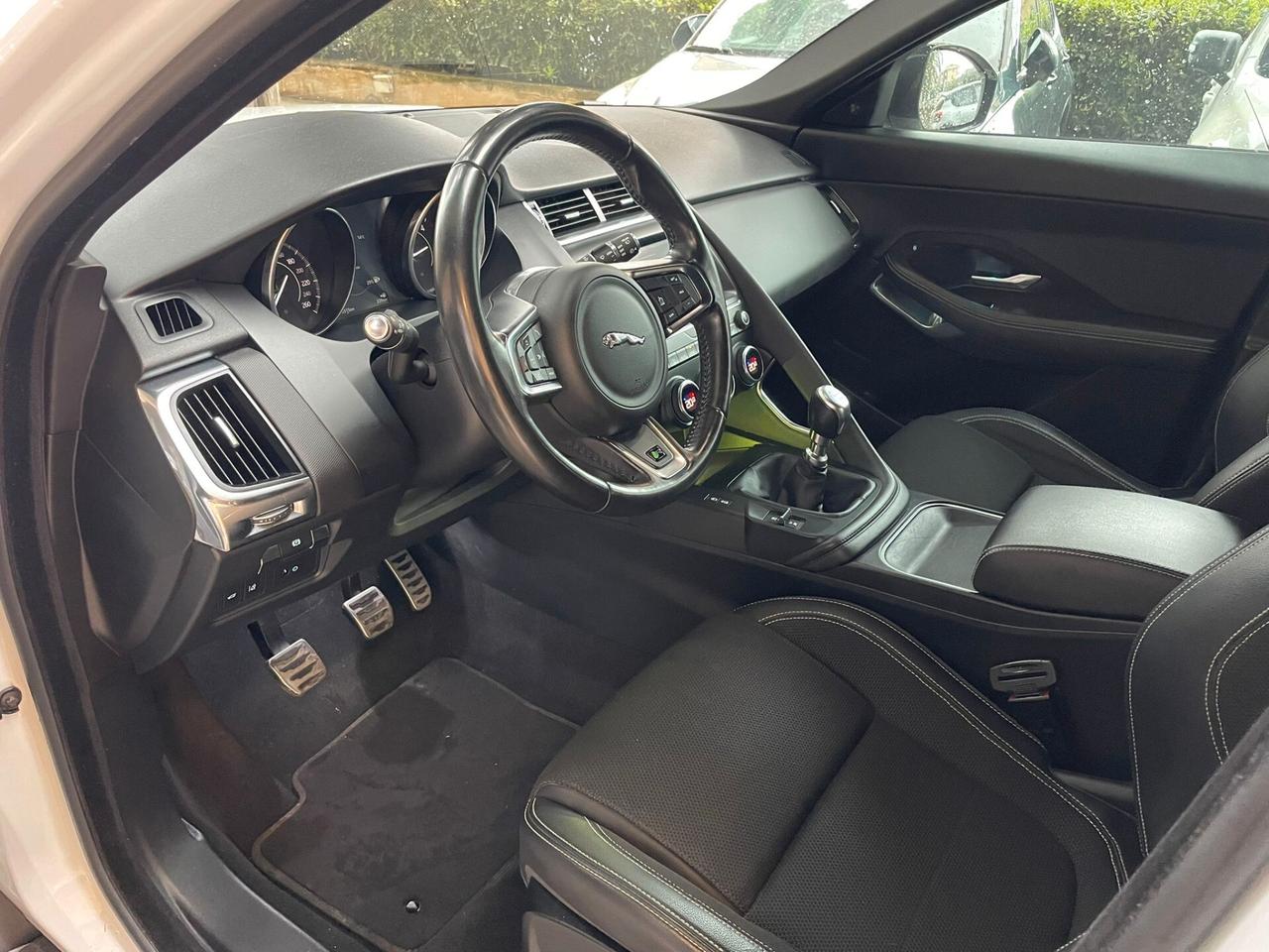 Jaguar E-Pace 2.0D 180 CV AWD R-Dynamic