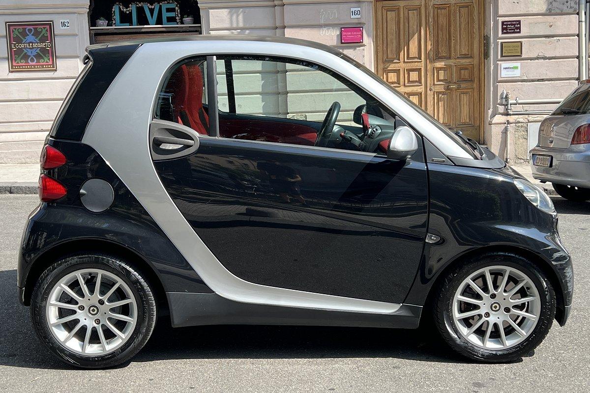 SMART fortwo 1000 52 kW MHD coupé passion