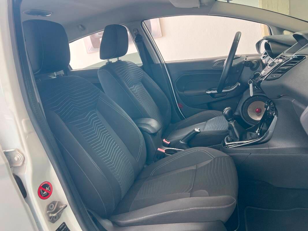 Ford Fiesta 1.5 tdci Titanium 75cv 5p