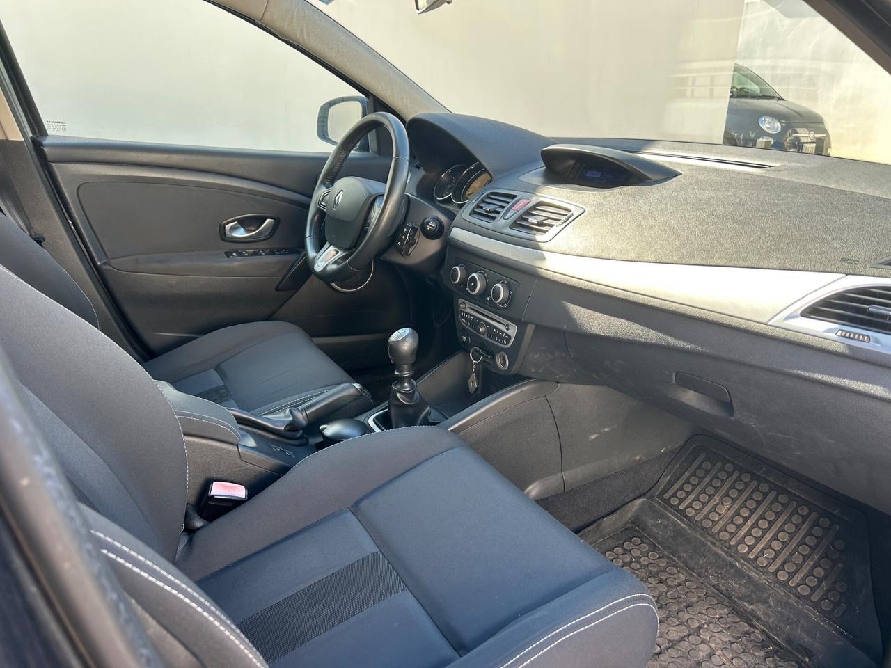 Renault Megane BERLINA 1.5 DCI 110Cv-2009