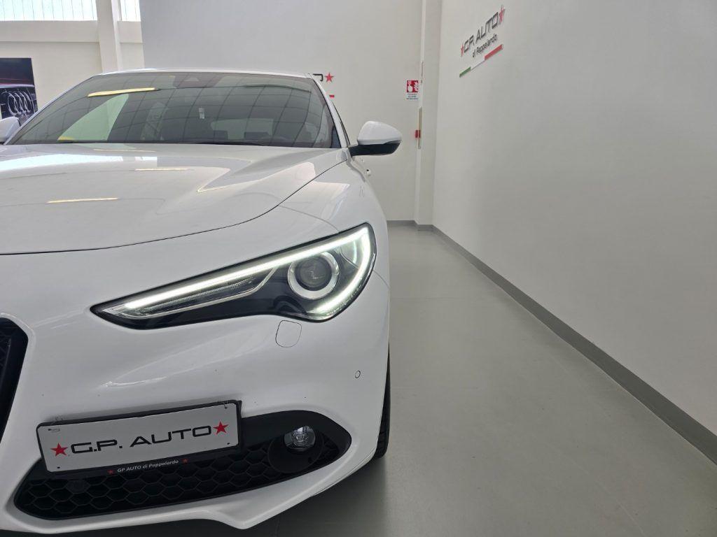 Alfa Romeo Stelvio 2.2 Turbodiesel 210 CV AT8 Q4 Veloce